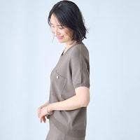 後ろ裾が長めなので腰まわりをカバー