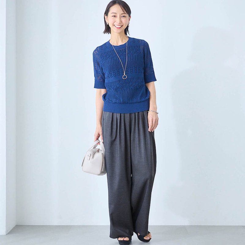 モデル身長167cm／M ※写真は撮影用のため股下+6cmになります。