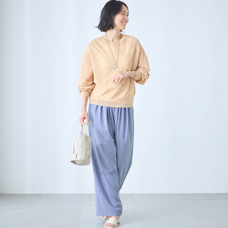 モデル身長168cm／M ※写真は撮影用のため股下+6cmになります。