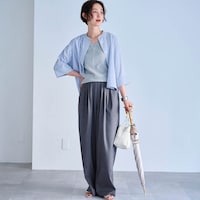 モデル身長168cm／M ※写真は撮影用のため股下+6cmになります。