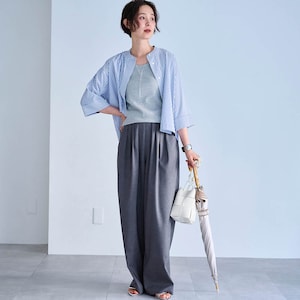 モデル身長168cm／M ※写真は撮影用のため股下+6cmになります。