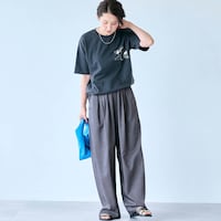 モデル身長168cm／M ※写真は撮影用のため股下+6cmになります。