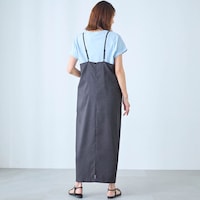 モデル身長168cm／M ※写真は撮影用のため総丈+6cmになります。