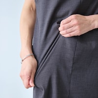 ストレッチ性のある素材でラクに動ける
