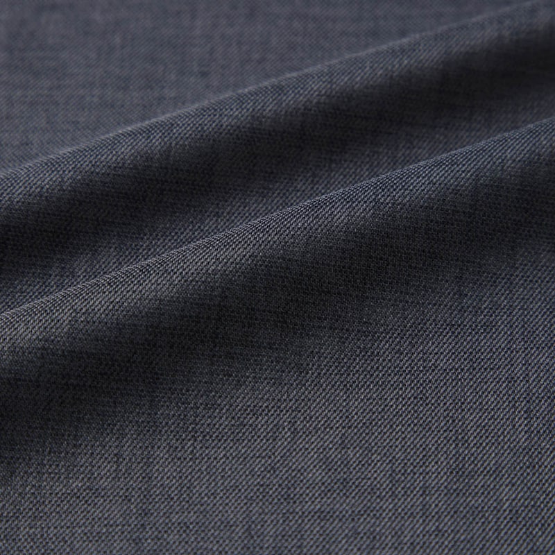 撥水加工素材でもシャカシャカしない、きれい見え素材