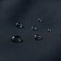 ちょっとした雨が降っても安心な撥水加工