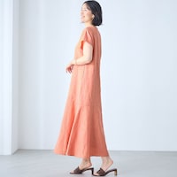 モデル身長168cm／M ※写真は撮影用のため着丈+6cmになります。