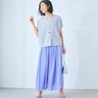 モデル身長168cm／M ※写真は撮影用のため総丈+6cmになります。