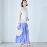 モデル身長168cm／M ※写真は撮影用のため総丈+6cmになります。