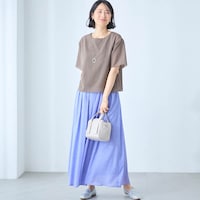 モデル身長168cm／M ※写真は撮影用のため総丈+6cmになります。