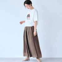 モデル身長168cm／M ※写真は撮影用のため総丈+6cmになります。