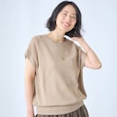 ライトベージュ