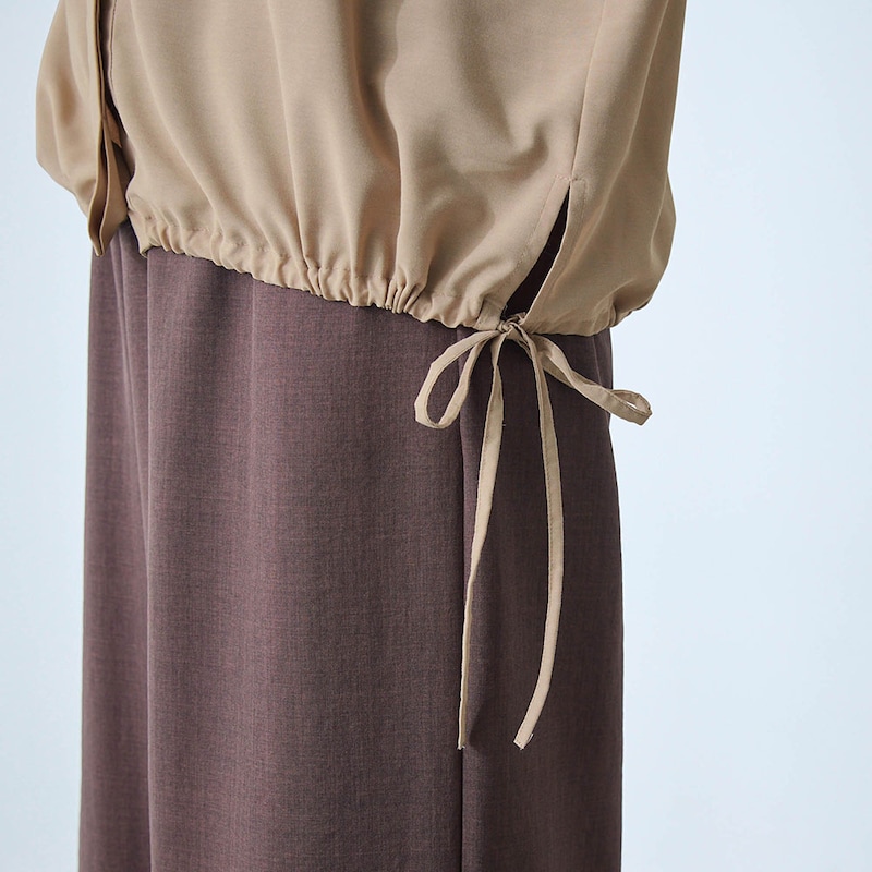 サイドのリボンをぎゅっと結べばシルエット変化も楽しめる