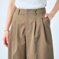 タックとセンタープレスですっきり見え