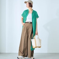 モデル身長168cm／M ※写真は撮影用のため股下+6cmになります。