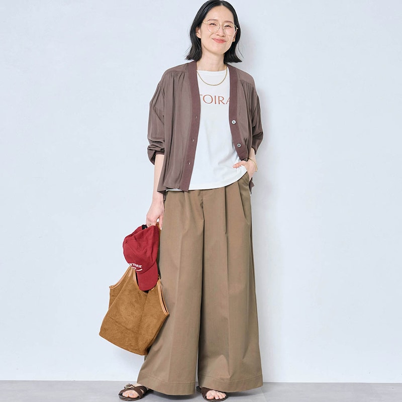 モデル身長168cm／M ※写真は撮影用のため股下+6cmになります。