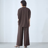 モデル身長167cm／M ※写真は撮影用のため股下+6cmになります。