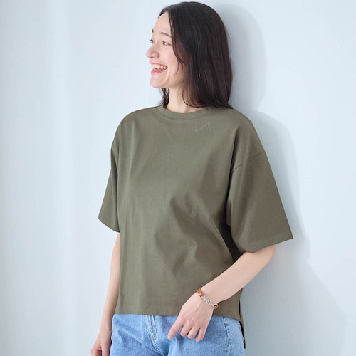 汗ジミが目立ちにくい刺繍入り5分袖カットソー