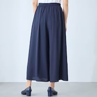 モデル身長167cm／M ※写真は撮影用のため股下+6cmになります。