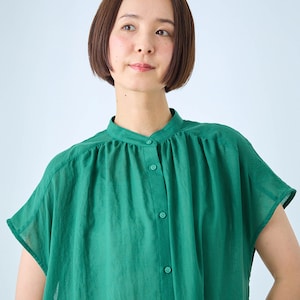 ギャザーを前後にたっぷり寄せたデザイン