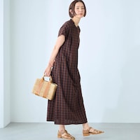 モデル身長168cm／M ※写真は撮影用のため着丈+6cmになります。