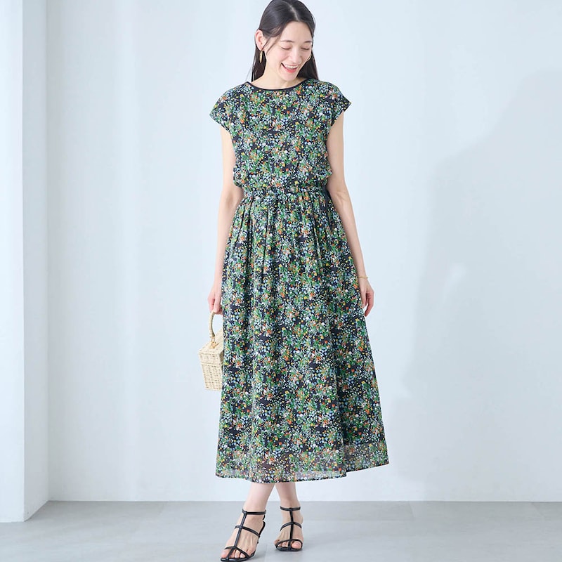 モデル身長171cm／M ※写真は撮影用のため着丈+6cmになります。