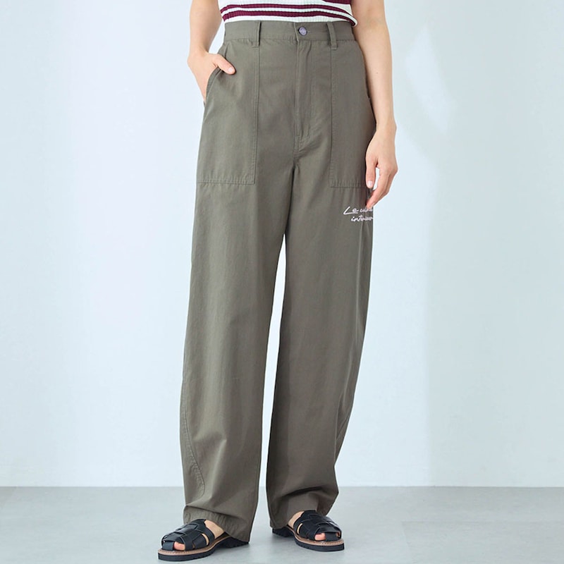 モデル身長168cm／M ※写真は撮影用のため股下+6cmになります。