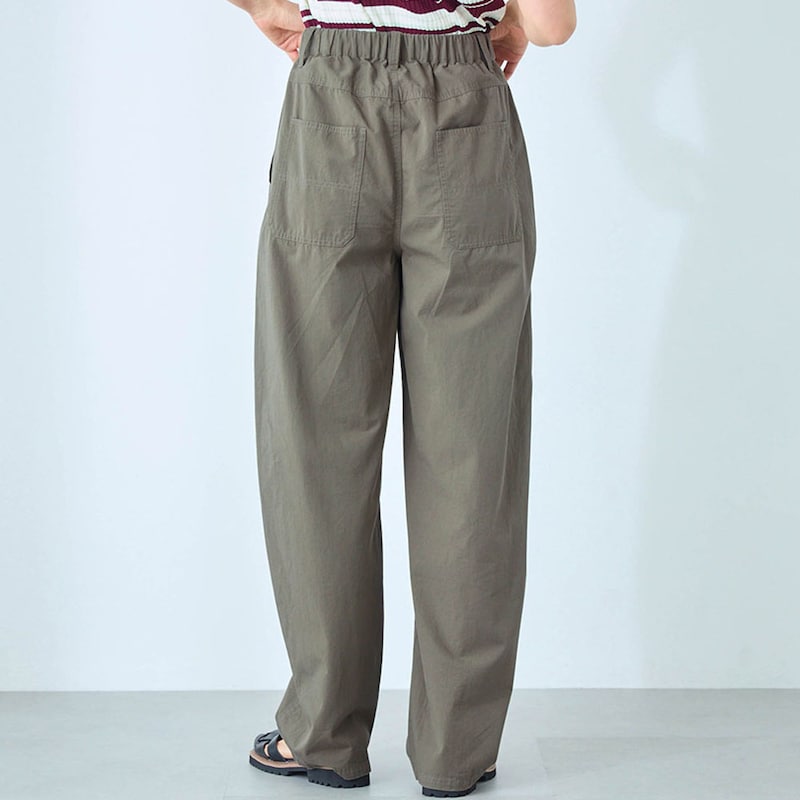 モデル身長168cm／M ※写真は撮影用のため股下+6cmになります。