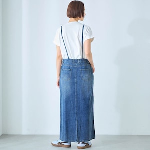 モデル身長168cm／M ※写真は撮影用のため総丈+6cmになります。