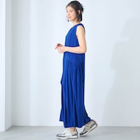 モデル身長168cm／M ※写真は撮影用のため着丈+6cmになります。
