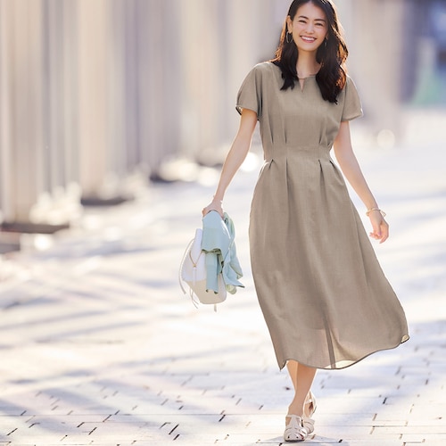 通勤にも使えるワンピース