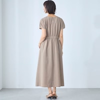 モデル身長167cm／M ※写真は撮影用のため着丈+6cmになります。