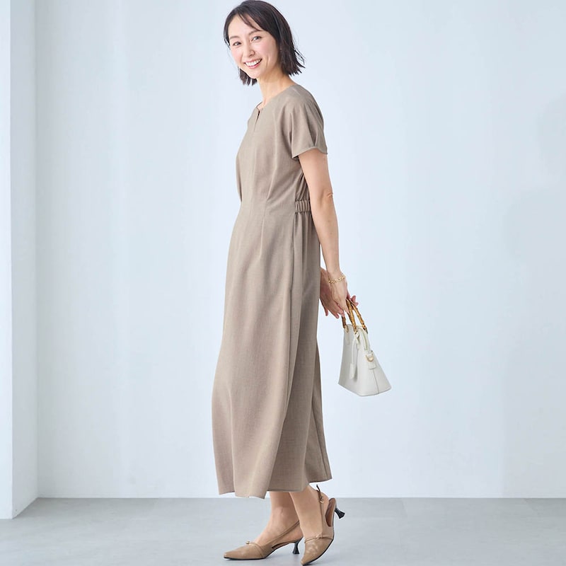 モデル身長167cm／M ※写真は撮影用のため着丈+6cmになります。