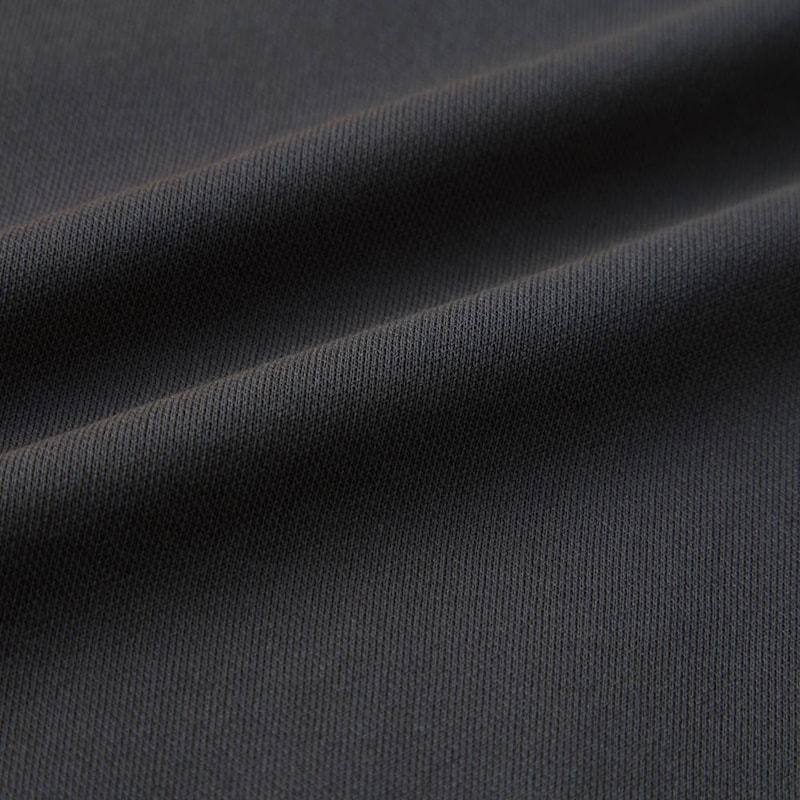 表面はポリエステル素材