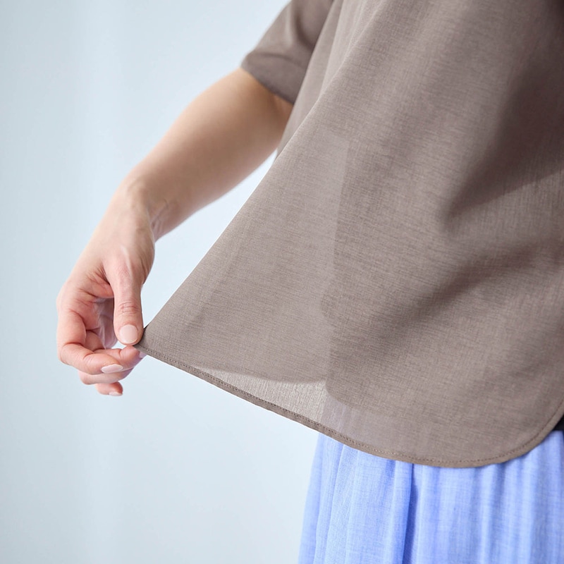 軽やかなシアー素材