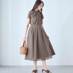 モデル身長171cm／M ※写真は撮影用のため着丈+6cmになります。