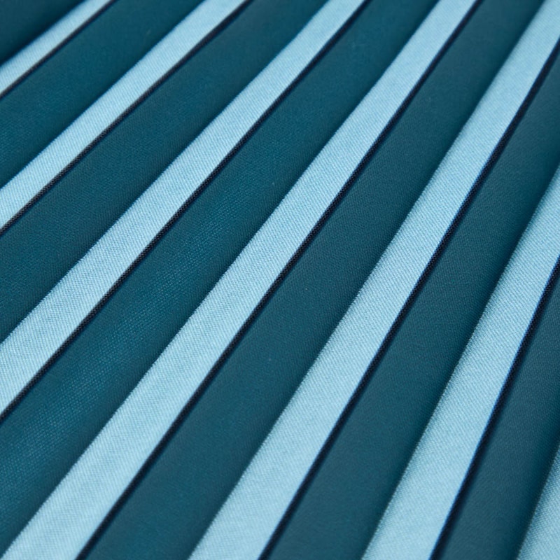 見る角度によって色が違って見える不思議なプリント