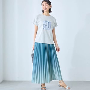 モデル身長167cm／M ※写真は撮影用のため総丈+6cmになります。