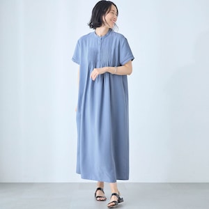 モデル身長168cm／M ※写真は撮影用のため着丈+6cmになります。