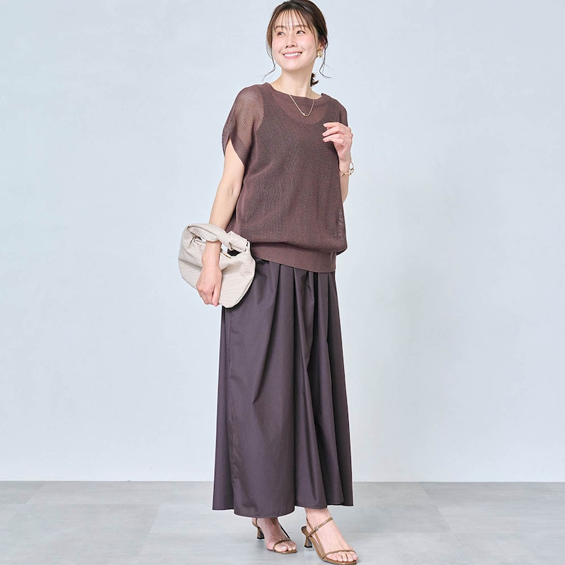 モデル身長168cm／M ※写真は撮影用のため総丈+6cmになります。