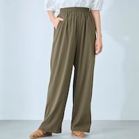 モデル身長168cm／M　※写真は撮影用のため股下+6cmになります。
