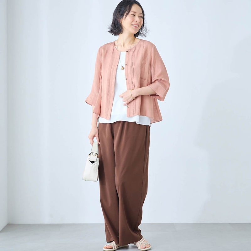 モデル身長168cm／M ※写真は撮影用のため股下+6cmになります。