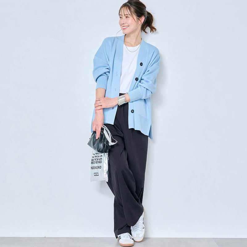 モデル身長168cm／M ※写真は撮影用のため股下+6cmになります。