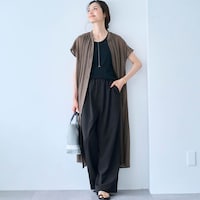モデル身長168.5cm／M　※写真は撮影用のため股下+6cmになります。