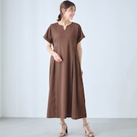 モデル身長168cm／M　※写真は撮影用のため着丈+6cmになります。