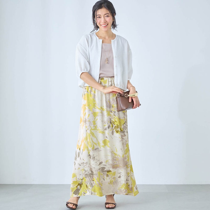 モデル身長168cm／M ※写真は撮影用のため総丈+6cmになります。