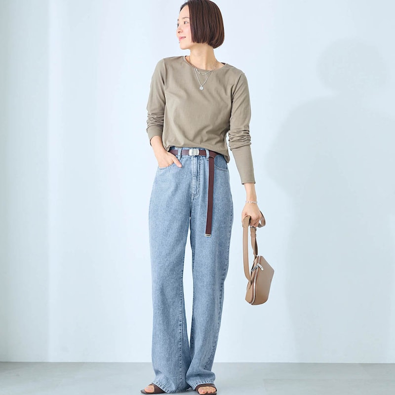 モデル身長168cm／M ※写真は撮影用のため股下+6cmになります。