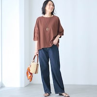 モデル身長168cm／M ※写真は撮影用のため股下+6cmになります。