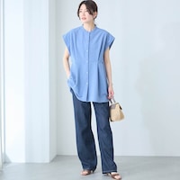 モデル身長167cm／M ※写真は撮影用のため股下+6cmになります。