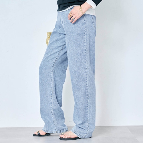 真夏でも暑苦しくないデニムパンツ